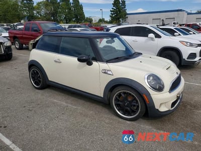 Czwarte zdjęcie samochodu z boku: 2012 MINI COOPER HARDTOP VIN:WMWSV3C5XCTY29466 - miniatura