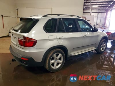 Trzecie zdjęcie samochodu z tyłu: 2008 BMW X5 3.0I VIN:5UXFE43568L006520 - miniatura