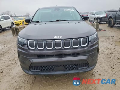 Piąte zdjęcie samochodu w środku: 2022 JEEP COMPASS SPORT VIN:3C4NJDABXNT121560 - miniatura