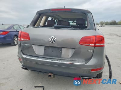 Zdjęcie 6 z 13 samochodu: 2011 VOLKSWAGEN TOUAREG V6 TDI VIN:WVGFK9BP3BD007485 - miniatura