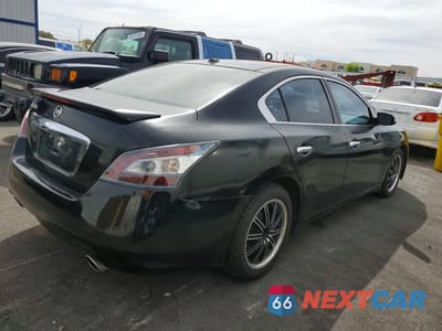 Trzecie zdjęcie samochodu z tyłu: 2012 NISSAN MAXIMA 3.5 S VIN:1N4AA5AP6CC849942 - miniatura