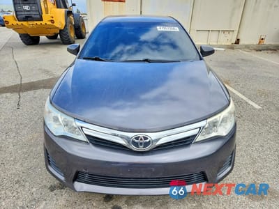 Piąte zdjęcie samochodu w środku: 2012 TOYOTA CAMRY LE VIN:4T4BF1FK1CR204133 - miniatura