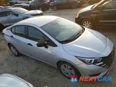 Czwarte zdjęcie samochodu z boku: 2023 NISSAN VERSA S VIN:3N1CN8DV5PL850404 - miniatura