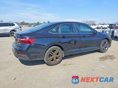 Trzecie zdjęcie samochodu z tyłu: 2022 VOLKSWAGEN JETTA SE VIN:3VW7M7BU9NM031129 - miniatura