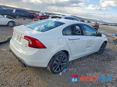 Trzecie zdjęcie samochodu z tyłu: 2017 VOLVO S60 DYNAMIC VIN:YV140MTL3H2438696 - miniatura