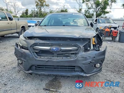 Piąte zdjęcie samochodu w środku: 2018 SUBARU LEGACY 2.5I LIMITED VIN:4S3BNAN61J3016477 - miniatura