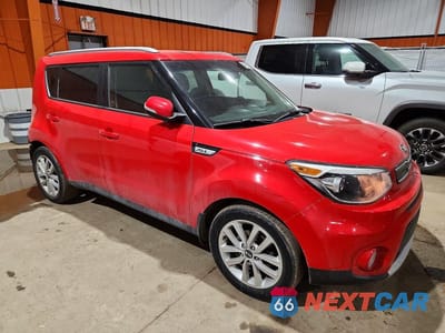 Czwarte zdjęcie samochodu z boku: 2019 KIA SOUL + VIN:KNDJP3A55K7640100 - miniatura