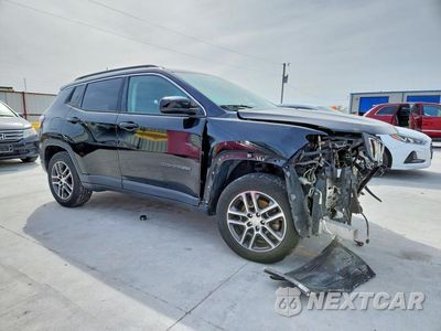 Czwarte zdjęcie samochodu z boku: 2017 JEEP COMPASS LATITUDE VIN:3C4NJCBB1HT693856 - miniatura