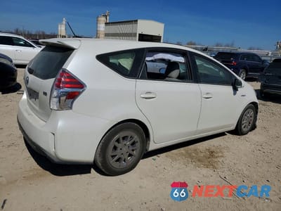 Trzecie zdjęcie samochodu z tyłu: 2017 TOYOTA PRIUS V THREE VIN:JTDZN3EU9HJ065800 - miniatura
