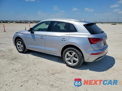 Drugie zdjęcie samochodu z przodu: 2021 AUDI Q5 PREMIUM VIN:WA1AAAFY8M2101196 - miniatura
