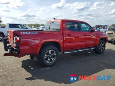 Trzecie zdjęcie samochodu z tyłu: 2018 TOYOTA TACOMA TRD SPORT VIN:3TMCZ5AN5JM158603 - miniatura