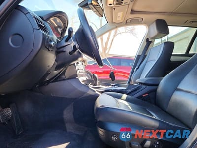 Zdjęcie 7 z 12 samochodu: 2015 BMW X1 XDRIVE28I VIN:WBAVL1C55FVY34784 - miniatura