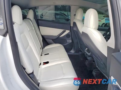 Zdjęcie 10 z 12 samochodu: 2022 TESLA MODEL Y VIN:7SAYGDEE1NF447295 - miniatura