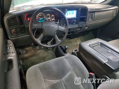 Zdjęcie 8 z 12 samochodu: 2005 CHEVROLET SILVERADO K1500 VIN:2GCEK19B251322306 - miniatura