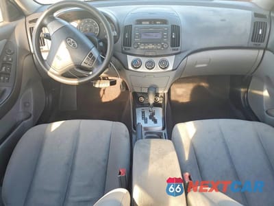 Zdjęcie 8 z 11 samochodu: 2010 HYUNDAI ELANTRA GLS VIN:KMHDU4AD3AU202612 - miniatura