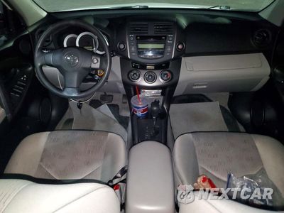 Zdjęcie 8 z 14 samochodu: 2009 TOYOTA RAV4 BASE VIN:JTMZF33V09D010872 - miniatura