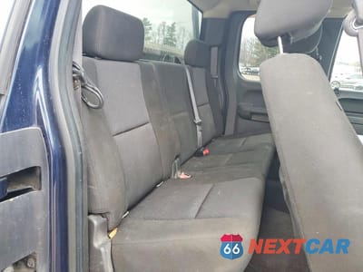 Zdjęcie 10 z 11 samochodu: 2010 CHEVROLET SILVERADO K1500 LT VIN:1GCSKSE3XAZ145075 - miniatura