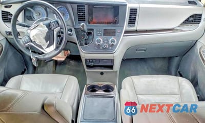 Zdjęcie 8 z 12 samochodu: 2016 TOYOTA SIENNA XLE 8-PASSENGER VIN:5TDYK3DC7GS736573 - miniatura