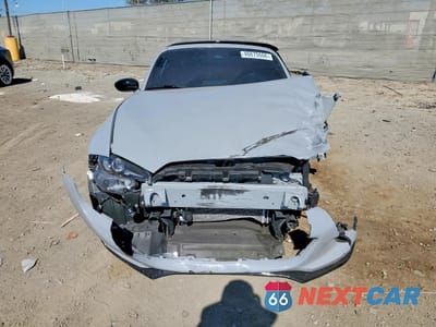 Piąte zdjęcie samochodu w środku: 2025 MAZDA MX-5 MIATA CLUB VIN:JM1NDAL75S0656044 - miniatura