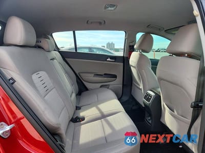 Zdjęcie 11 z 13 samochodu: 2019 KIA SPORTAGE LX VIN:KNDPM3AC1K7567292 - miniatura