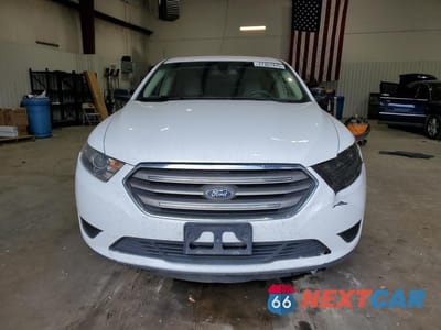 Piąte zdjęcie samochodu w środku: 2018 FORD TAURUS VIN:1FAHP2D89JG141268 - miniatura