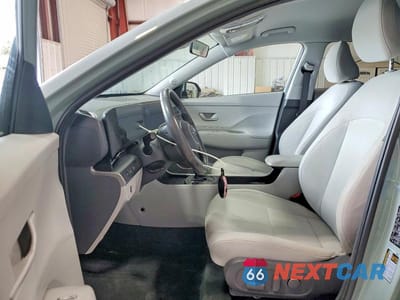 Zdjęcie 7 z 12 samochodu: 2025 HYUNDAI KONA SEL VIN:KM8HBCAB7SU195990 - miniatura