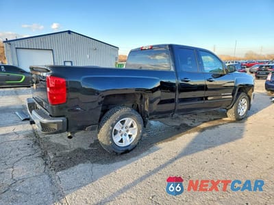 Trzecie zdjęcie samochodu z tyłu: 2018 CHEVROLET SILVERADO K1500 LT VIN:1GCVKREH7JZ374699 - miniatura