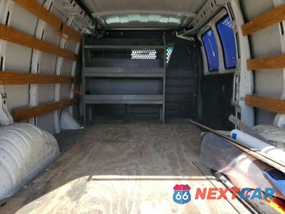 Zdjęcie 10 z 13 samochodu: 2019 GMC SAVANA 2500 CARGO UTILITY / SERVICE VAN VIN:1GTW7AFGXK1249256 - miniatura