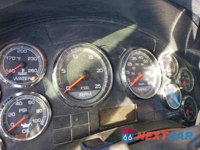 Zdjęcie 8 z 10 samochodu: 2010 INTERNATIONAL PROSTAR PR - SEMI TRUCK VIN:3HSCUAPR0AN192192 - miniatura