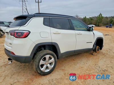 Trzecie zdjęcie samochodu z tyłu: 2018 JEEP COMPASS LATITUDE VIN:3C4NJDBB5JT177771 - miniatura