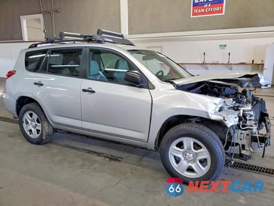 Czwarte zdjęcie samochodu z boku: 2011 TOYOTA RAV4 BASE VIN:2T3BF4DV9BW089019 - miniatura