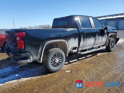 Trzecie zdjęcie samochodu z tyłu: 2022 CHEVROLET SILVERADO VIN:1GC4YNE70NF206596 - miniatura
