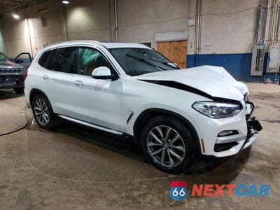 Czwarte zdjęcie samochodu z boku: 2019 BMW X3 XDRIVE30I VIN:5UXTR9C59KLE19966 - miniatura