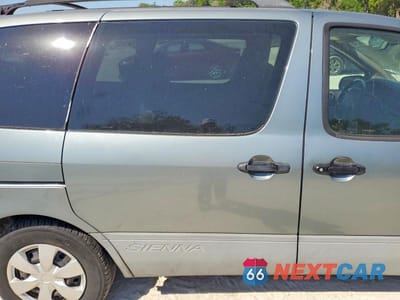 Zdjęcie 11 z 14 samochodu: 2000 TOYOTA SIENNA LE VIN:4T3ZF13C1YU276681 - miniatura