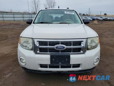 Piąte zdjęcie samochodu w środku: 2011 FORD ESCAPE XLT VIN:1FMCU0DG3BKA61340 - miniatura