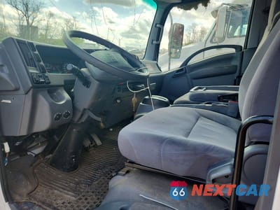 Zdjęcie 7 z 12 samochodu: 2021 ISUZU NPR HD DELIVERY TRUCK VIN:54DC4W1D7MS206704 - miniatura