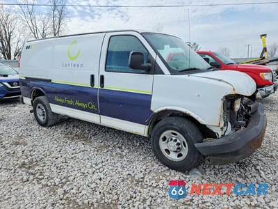 Czwarte zdjęcie samochodu z boku: 2015 CHEVROLET EXPRESS 2500 CARGO UTILITY / SERVICE VAN VIN:1GCWGFCF1F1133524 - miniatura
