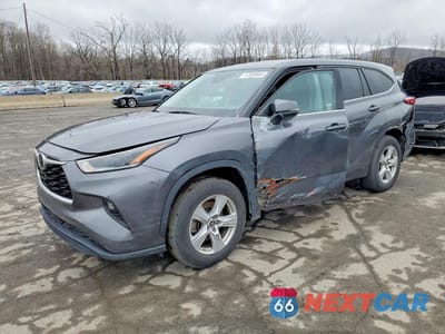 2021 TOYOTA HIGHLANDER LE 5TDZZRAH7MS067526 - główne zdjęcie licytacji z USA - miniatura
