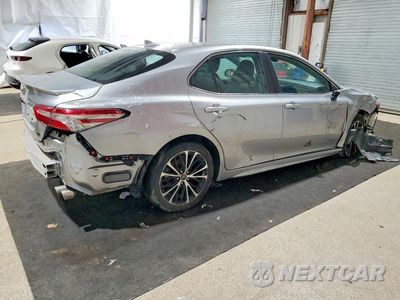 Trzecie zdjęcie samochodu z tyłu: 2019 TOYOTA CAMRY SE VIN:4T1B11HK1KU834643 - miniatura