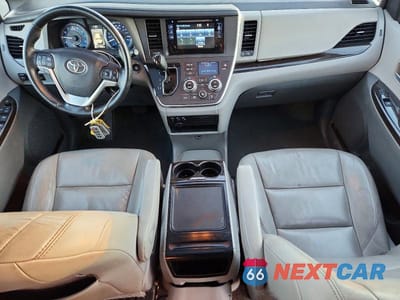 Zdjęcie 8 z 13 samochodu: 2015 TOYOTA SIENNA XLE 8-PASSENGER VIN:5TDYK3DC4FS608189 - miniatura