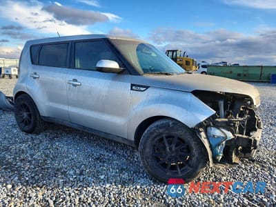 Czwarte zdjęcie samochodu z boku: 2015 KIA SOUL + VIN:KNDJP3A5XF7789222 - miniatura