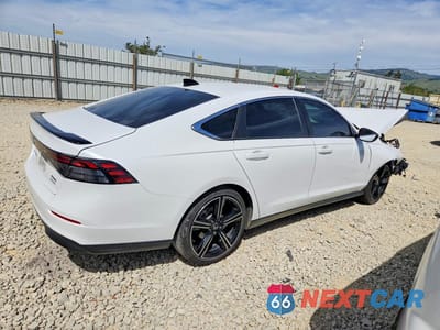 Trzecie zdjęcie samochodu z tyłu: 2025 HONDA ACCORD HYBRID SPORT VIN:1HGCY2F52SA045962 - miniatura