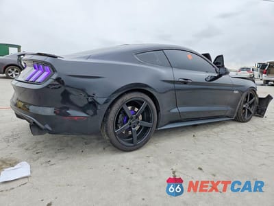 Trzecie zdjęcie samochodu z tyłu: 2016 FORD MUSTANG GT VIN:1FA6P8CF2G5326194 - miniatura