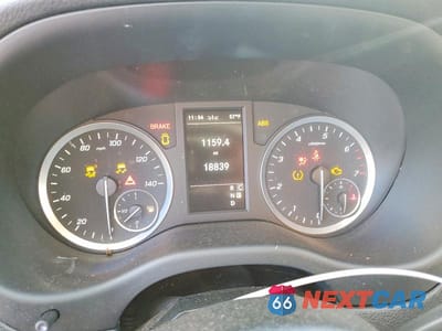 Zdjęcie 9 z 12 samochodu: 2023 MERCEDES-BENZ METRIS VIN:W1YV0CEY2P4324457 - miniatura