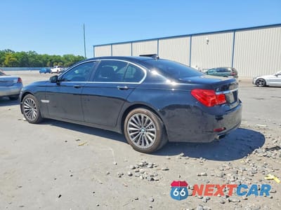 Drugie zdjęcie samochodu z przodu: 2012 BMW 740 I VIN:WBAKA4C57CC613317 - miniatura