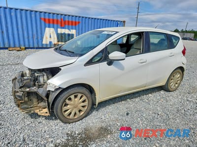 2015 NISSAN VERSA NOTE SV 3N1CE2CP2FL436317 - główne zdjęcie licytacji z USA - miniatura