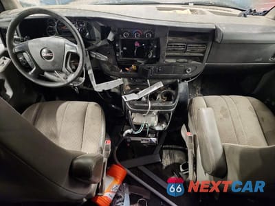 Zdjęcie 8 z 12 samochodu: 2011 GMC SAVANA G3500 VIN:1GTZ7UCG9B1152164 - miniatura