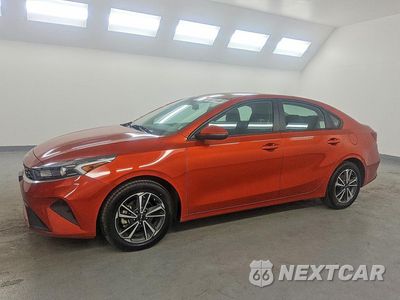 2023 KIA FORTE LXS 3KPF24ADXPE597673 - główne zdjęcie licytacji z USA - miniatura