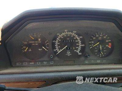 Zdjęcie 9 z 11 samochodu: 1993 MERCEDES-BENZ 300 E 2.8 VIN:WDBEA28E9PC009981 - miniatura