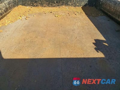 Zdjęcie 10 z 12 samochodu: 2016 CHEVROLET SILVERADO DUMP TRUCK VIN:1GB4KYCG1GF187778 - miniatura